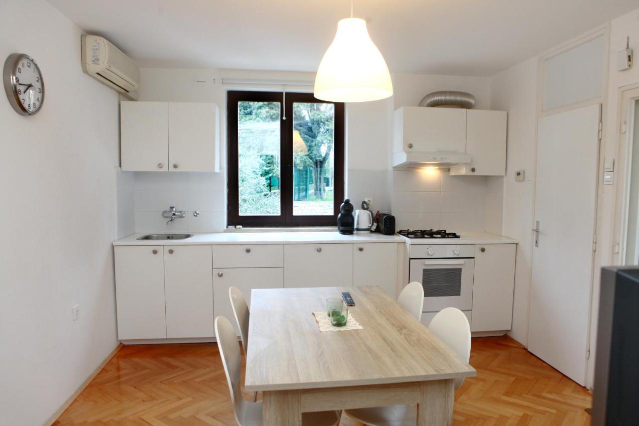 Warm And Comfy Piran Apartment With Parking! Exterior foto